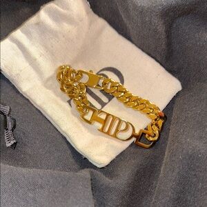 Taylor Swift Gold Chain-Link Bracelet